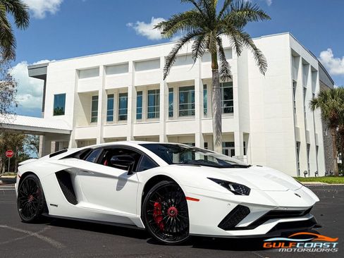 Used 2017 Lamborghini Aventador S image 81
