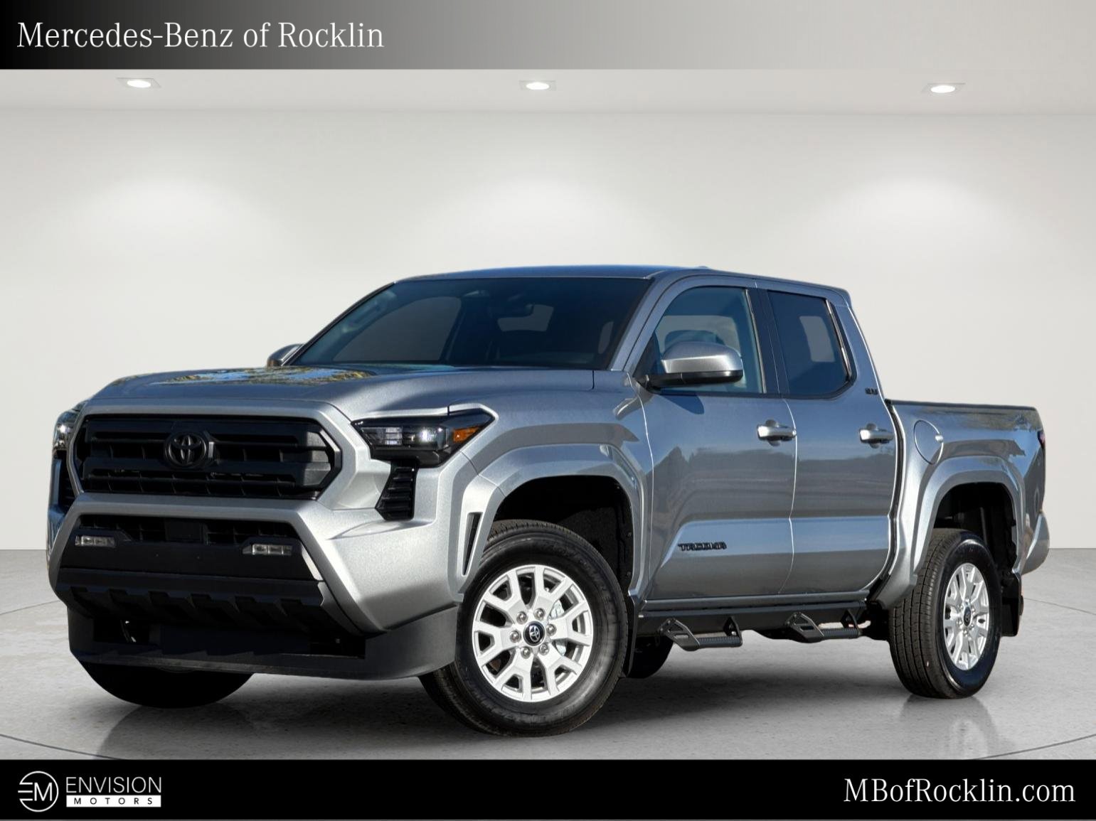 Used 2026 Toyota Tacoma SR5 AWD/4WD image 1