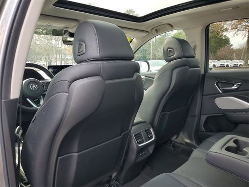 Certified 2023 Acura RDX w/ Technology Package image 12
