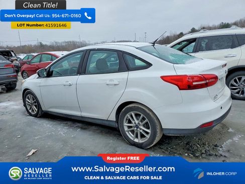 Used 2016 Ford Focus SE FWD image 3
