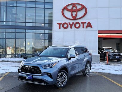 Used 2023 Toyota Highlander Platinum