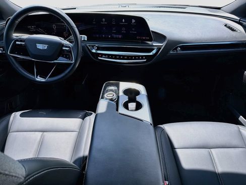 Used 2024 Cadillac Lyriq Tech RWD image 19