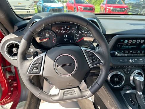 Used 2017 Chevrolet Camaro LT RWD image 14