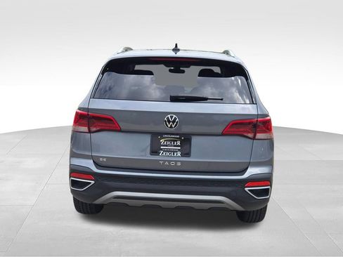Used 2024 Volkswagen Taos SE FWD image 12