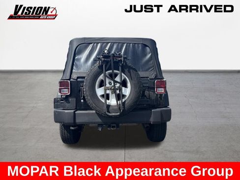Used 2015 Jeep Wrangler Sport w/ Quick Order Package 23S AWD/4WD image 5