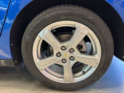 Used 2017 Chevrolet Volt LT w/ Comfort Package FWD image 24