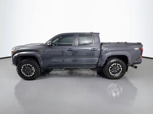 Used 2024 Toyota Tacoma TRD Sport w/ TRD Sport Premium Package AWD/4WD image 4