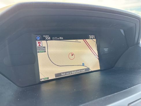 Used 2016 Honda Odyssey Touring Elite image 23