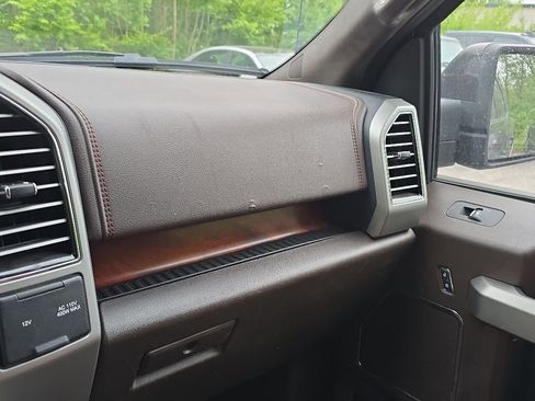 Used 2019 Ford F150 King Ranch w/ Equipment Group 601A Luxury AWD/4WD image 24