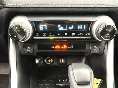 Certified 2024 Toyota RAV4 XLE w/ Convenience Package image 15