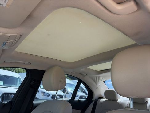 Used 2018 Mercedes-Benz C 300 Sedan image 30