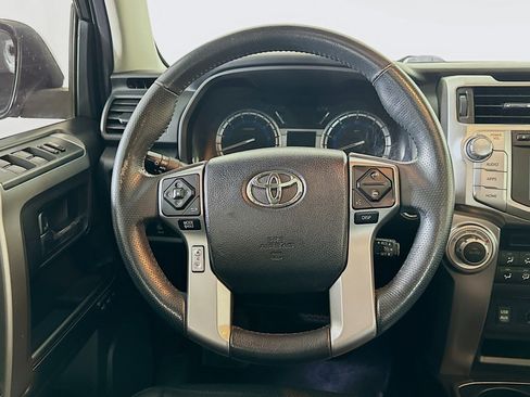 Used 2016 Toyota 4Runner Limited image 17