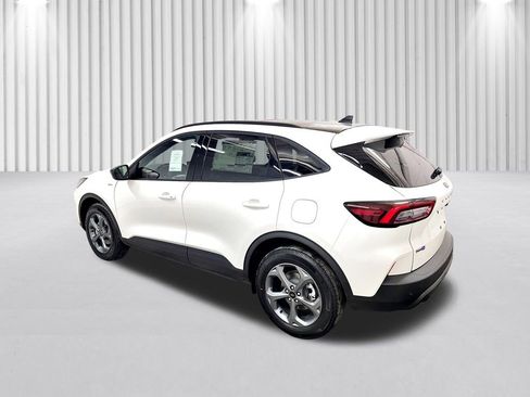 Used 2025 Ford Escape ST-Line w/ Tech Pack #1 image 7