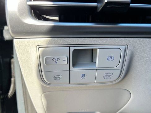 New 2026 Hyundai Tucson Limited image 30