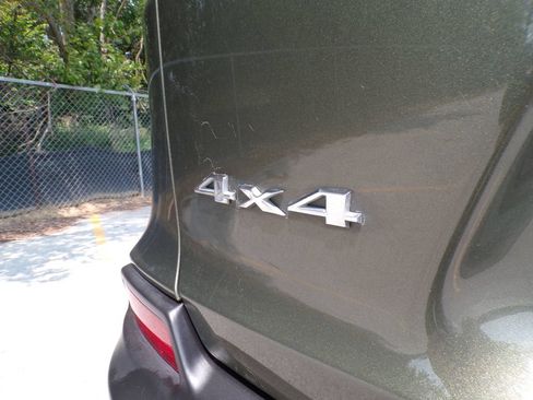 Used 2019 Jeep Cherokee Limited AWD/4WD image 15