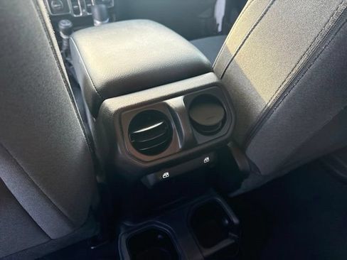 Used 2025 Jeep Wrangler Unlimited Sport AWD/4WD image 24