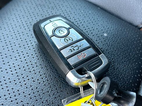 Used 2024 Ford F150 Lariat w/ FX4 Off-Road Package image 29