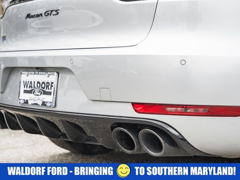 Used 2021 Porsche Macan GTS w/ Sport Chrono Package image 9