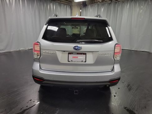 Used 2017 Subaru Forester 2.5i Premium w/ All-Weather Package AWD/4WD image 8
