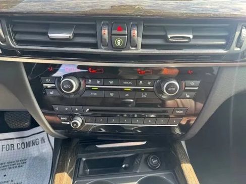 Used 2018 BMW X5 xDrive50i AWD/4WD image 28