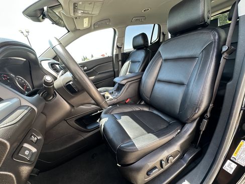 Used 2023 GMC Acadia SLE w/ Driver Convenience Package image 14