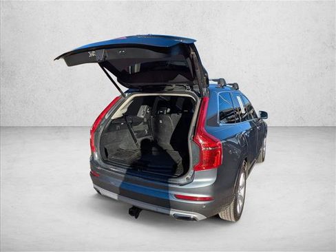 Used 2020 Volvo XC90 T6 Momentum w/ Protection Package image 24