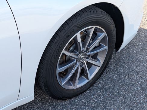Used 2019 Acura TLX FWD image 12