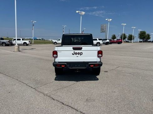 Used 2023 Jeep Gladiator Mojave w/ Trailer Tow Package AWD/4WD image 6