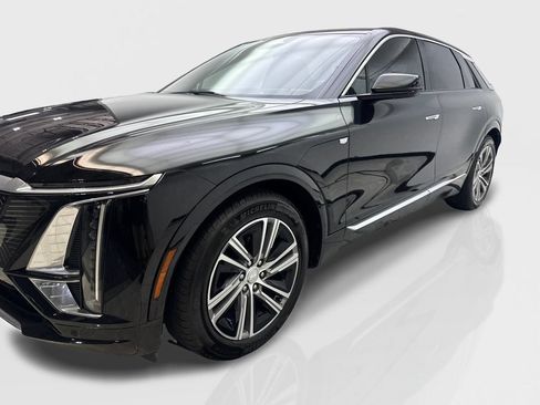 Used 2024 Cadillac Lyriq Luxury RWD image 11