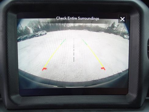 Used 2021 Jeep Wrangler Unlimited Sahara AWD/4WD image 31