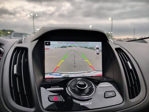 Certified 2017 Ford Escape Titanium FWD image 2