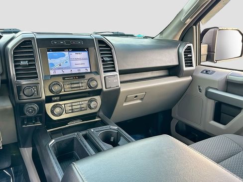 Used 2018 Ford F150 XLT w/ Equipment Group 302A Luxury image 24