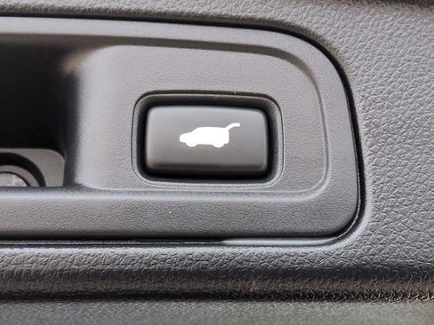 Certified 2020 Honda Pilot Touring image 30