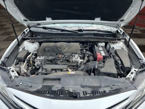 Used 2019 Toyota Camry XSE w/ Navigation Package FWD image 27