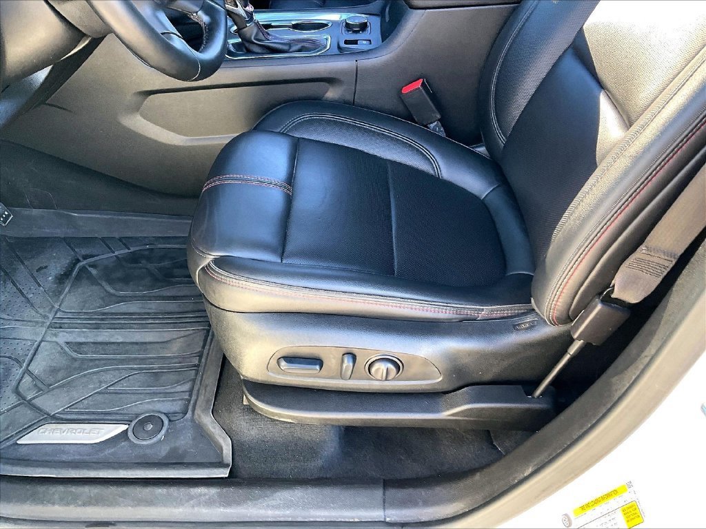 Used 2023 Chevrolet Traverse RS w/ LPO, Floor Liner Package AWD/4WD image 34