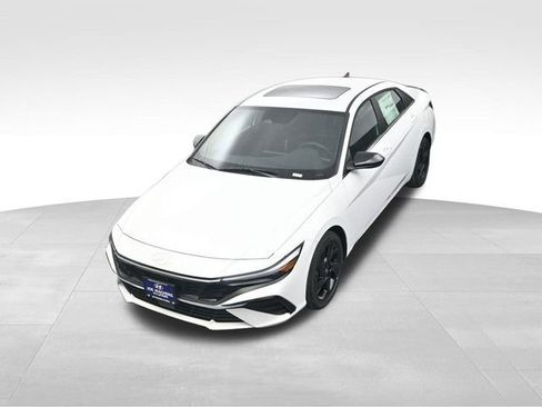 New 2026 Hyundai Elantra SEL Sport Premium FWD image 24