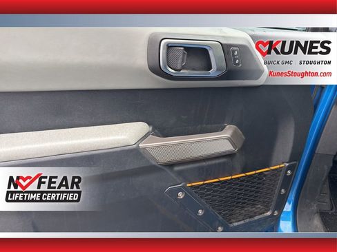 Used 2023 Ford Bronco Badlands image 19