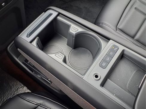 New 2026 Kia EV9 Land image 9