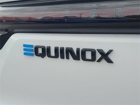 New 2026 Chevrolet Equinox EV LT image 9