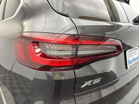 Used 2022 BMW X5 xDrive40i w/ Premium Package AWD/4WD image 19