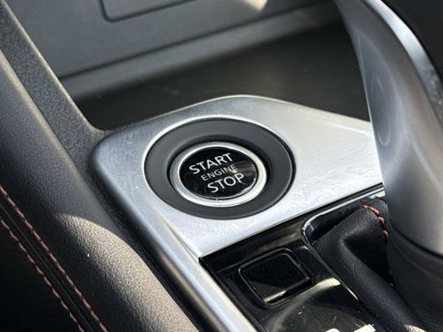 Used 2023 Nissan Sentra SR w/ SR Premium Package image 14