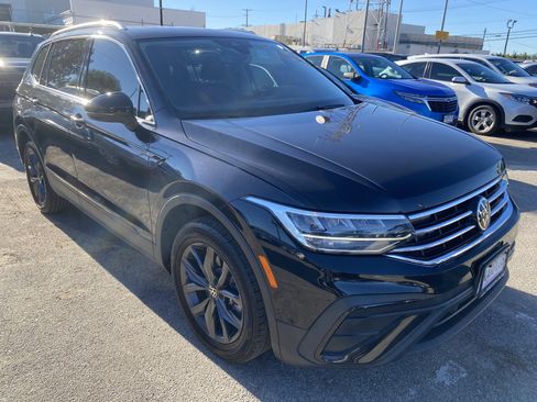Used 2022 Volkswagen Tiguan SE image 7