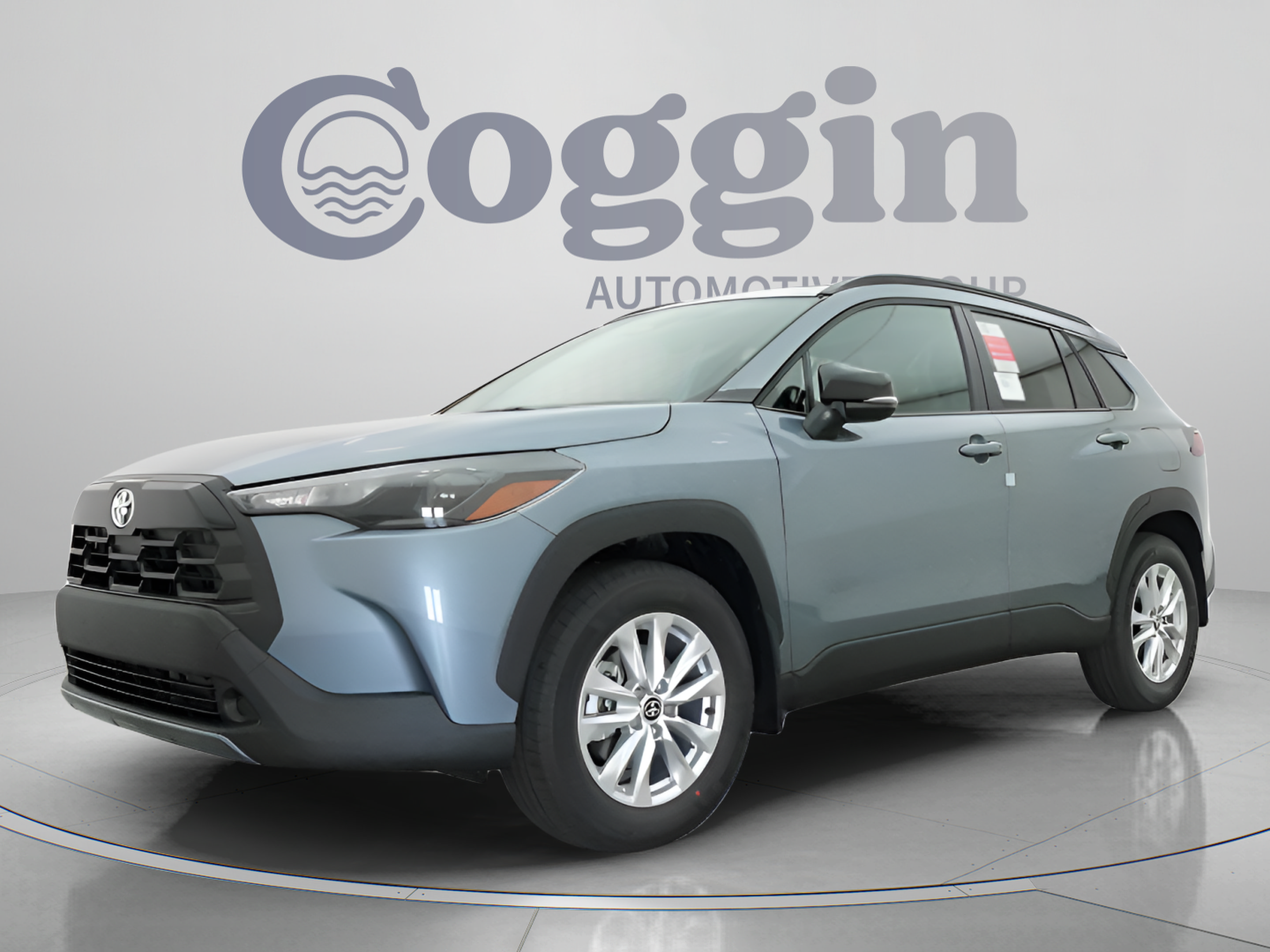 New 2026 Toyota Corolla Cross LE w/ Moonroof Package FWD image 2