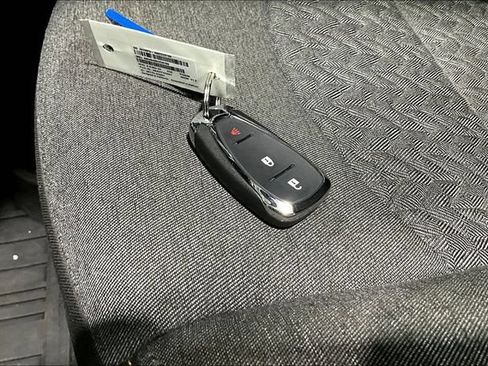 Used 2023 Chevrolet Equinox LT w/ LPO, Floor Liner Package AWD/4WD image 32