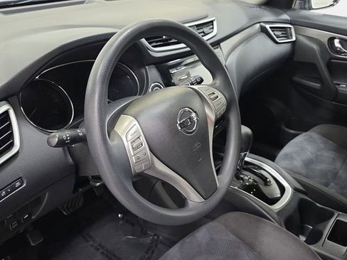 Used 2015 Nissan Rogue SV AWD/4WD image 14