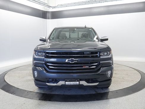 Used 2017 Chevrolet Silverado 1500 LTZ Z71 w/ LTZ Plus Package AWD/4WD image 11