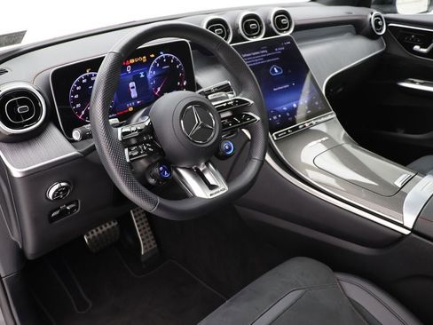 Used 2025 Mercedes-Benz GLC 43 AMG 4MATIC image 16