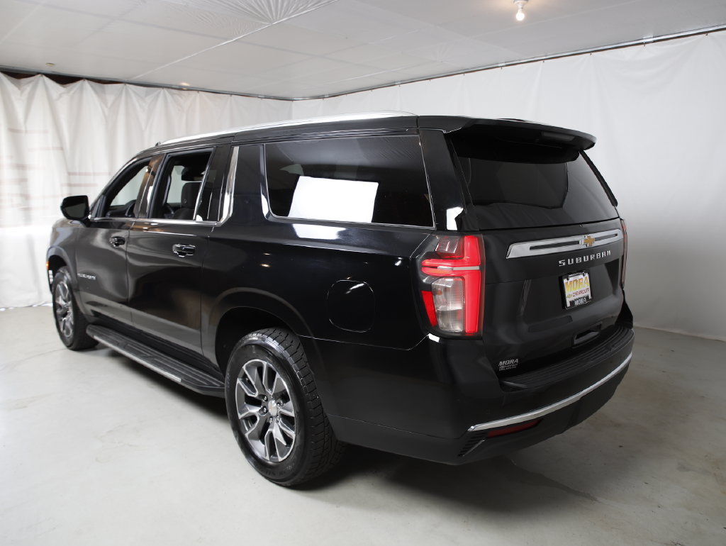 Used 2024 Chevrolet Suburban LS AWD/4WD image 24