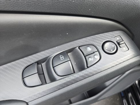 Used 2024 Nissan Altima 2.5 SV w/ SV Premium Package image 14