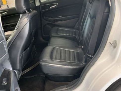 Used 2019 Ford Edge SEL w/ Equipment Group 201A image 13